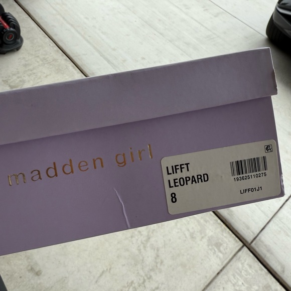 Madden Girl Brown Leopard Platform Sandals - Picture 4 of 4